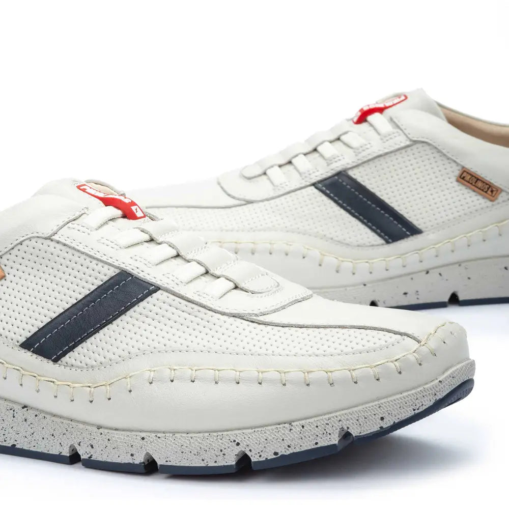 FUENCARRALMulti-coloured sneakers with stitching