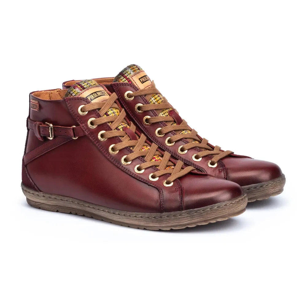 LAGOSWomen’s bootie trainers