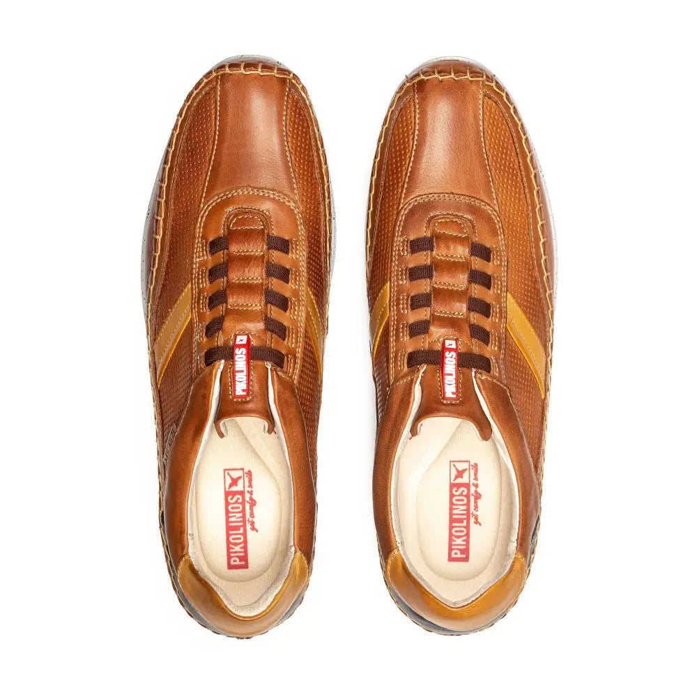 FUENCARRALMulti-coloured sneakers with stitching