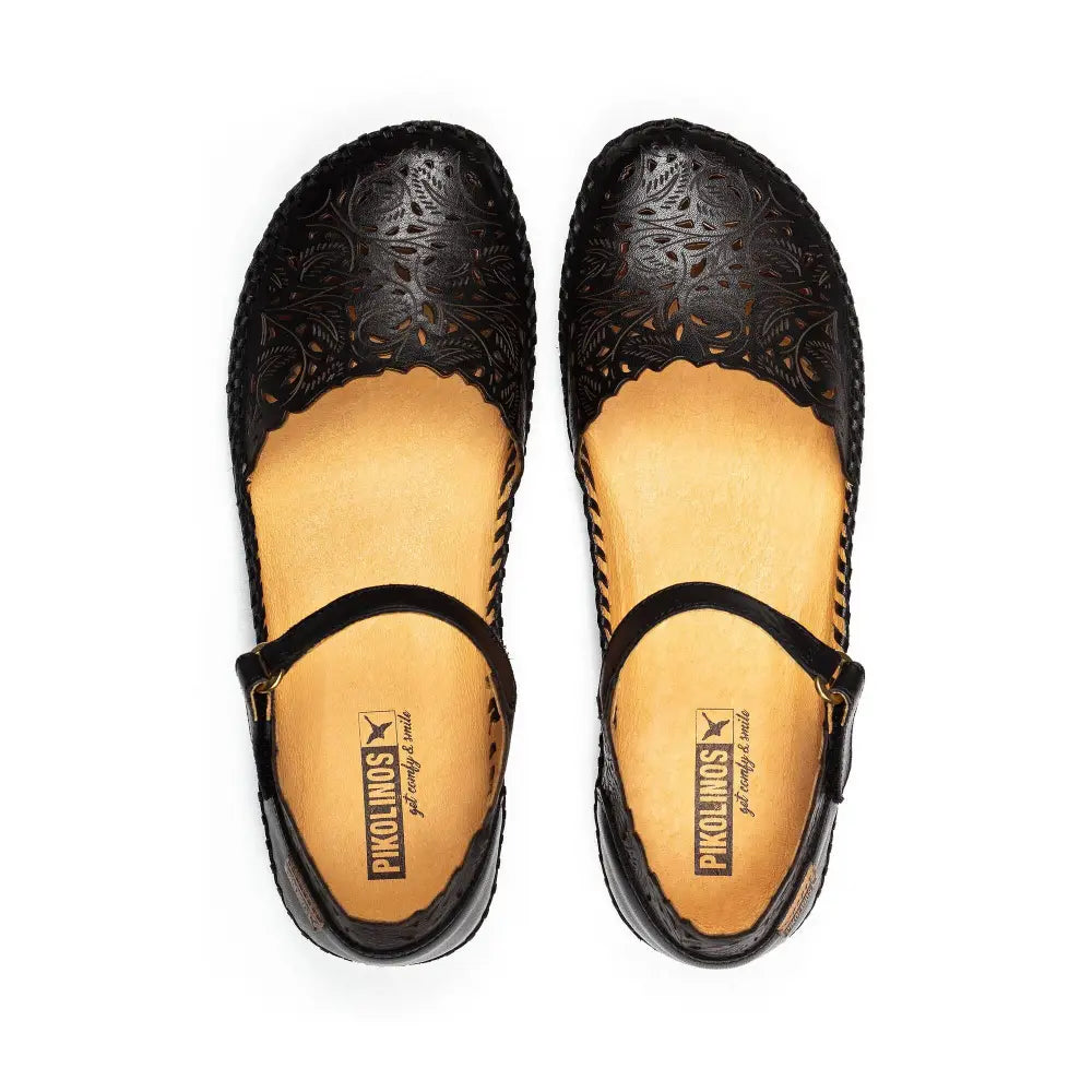 P. VALLARTABallet pump with ankle fastening