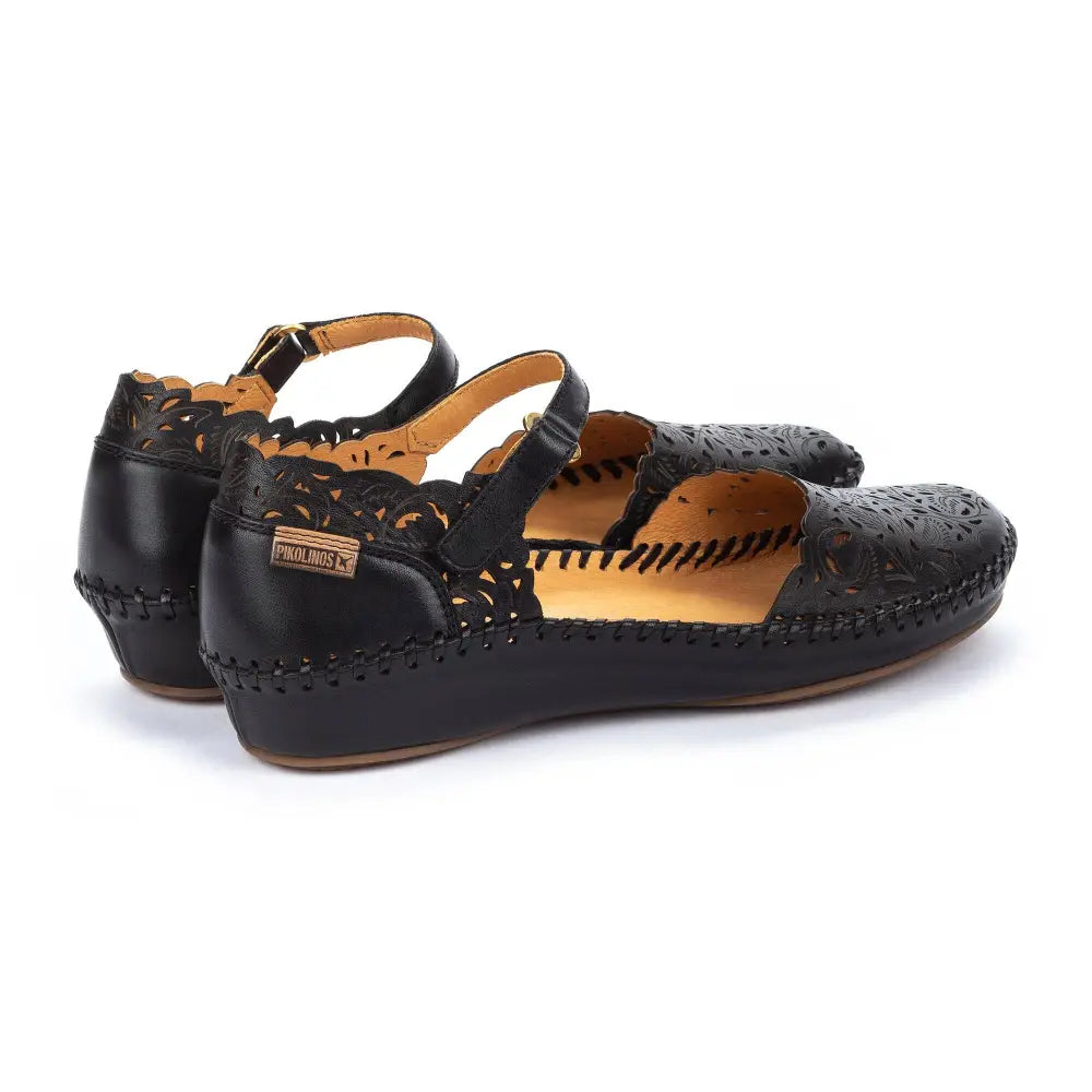P. VALLARTABallet pump with ankle fastening