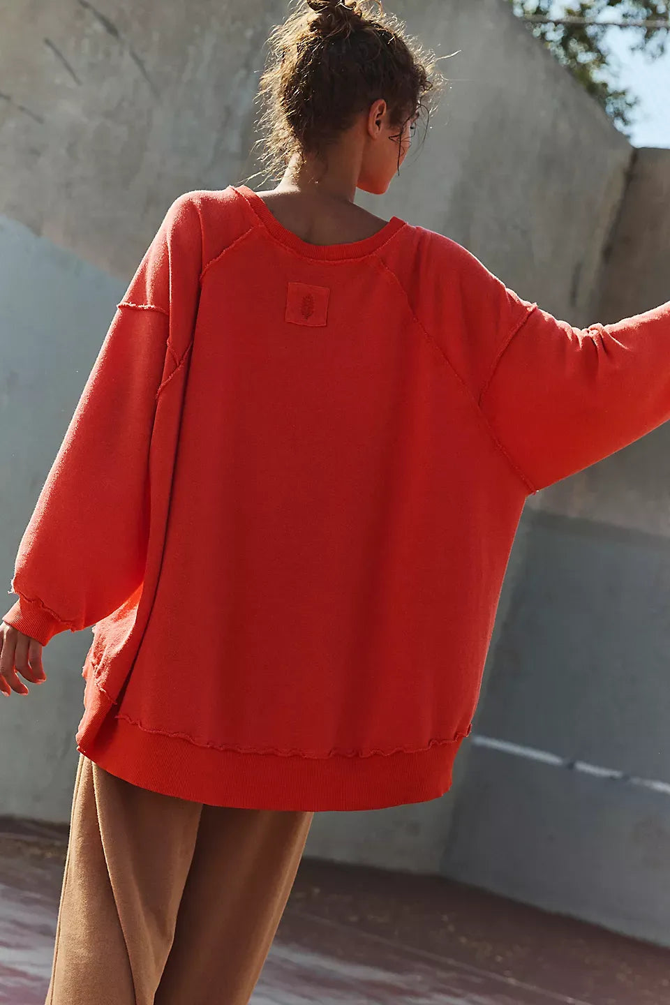 One To Beat Pullover