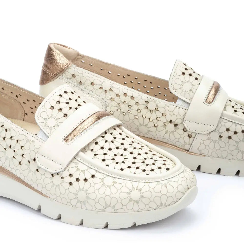 CANTABRIAWomen's loafers with Shock Comfort technology