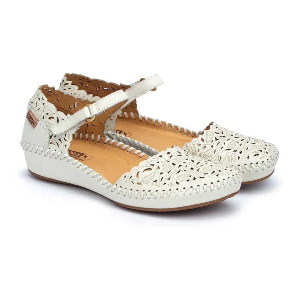 P. VALLARTABallet pump with ankle fastening