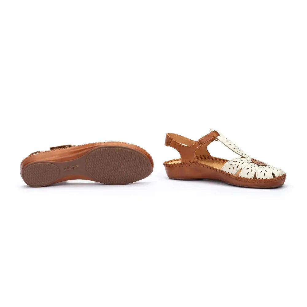 P. VALLARTAWomen's semi-open shoes with Velcro closure