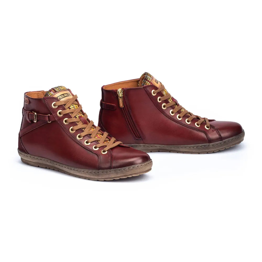 LAGOSWomen’s bootie trainers