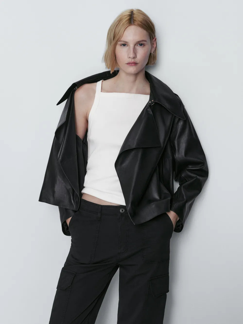 Cazadora piel napa maxi cuello - NEGRO