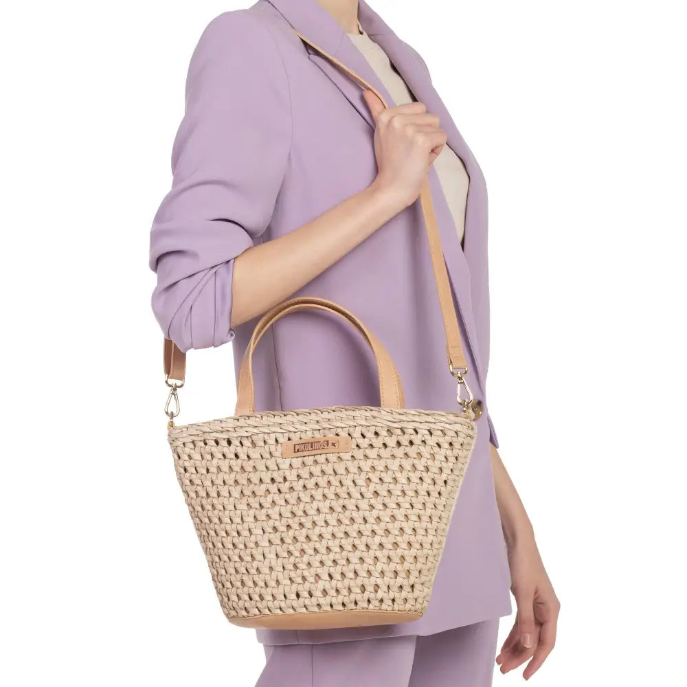 SELVAWoman's braided leather tote bag