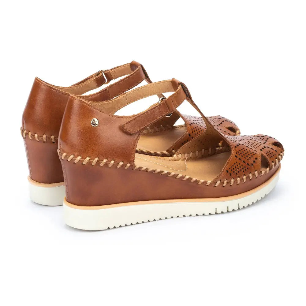 AGUADULCEWomen's closed-toe wedge sandals