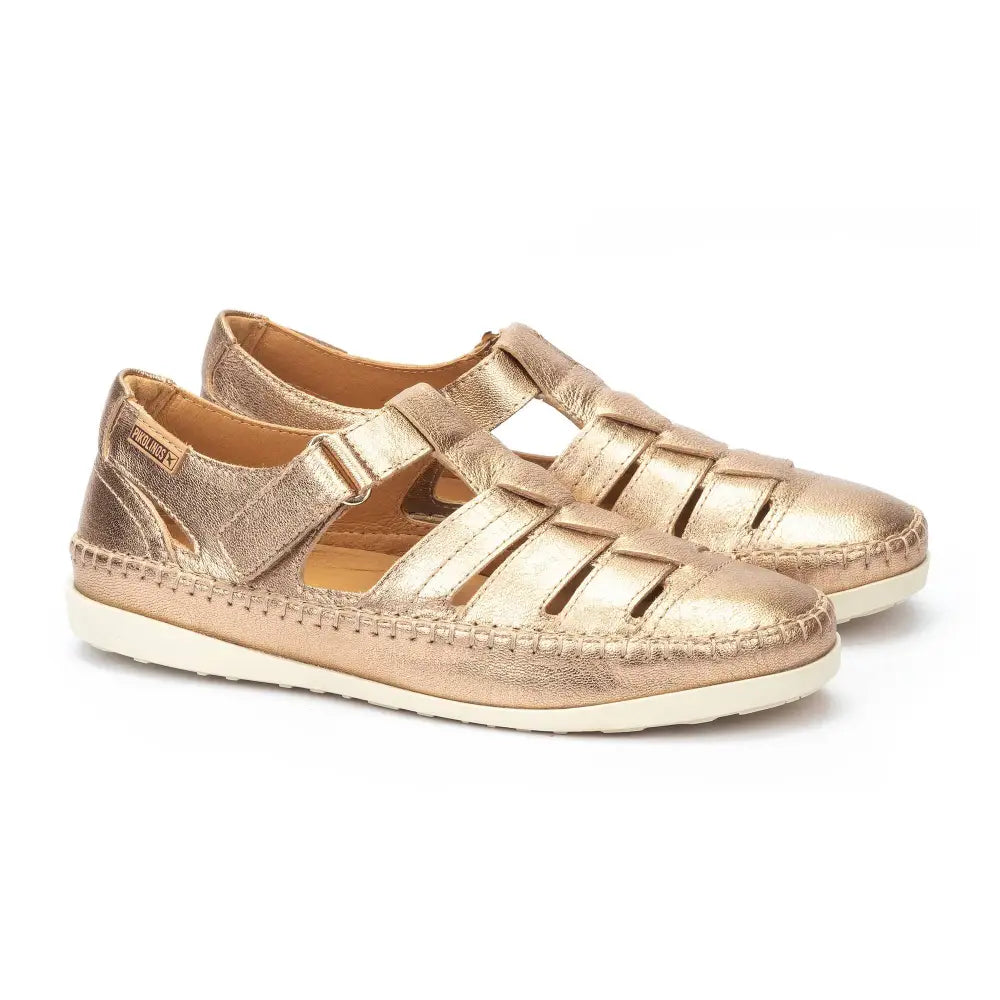 SOLLERWomen's semi-open shoes with Velcro closure.