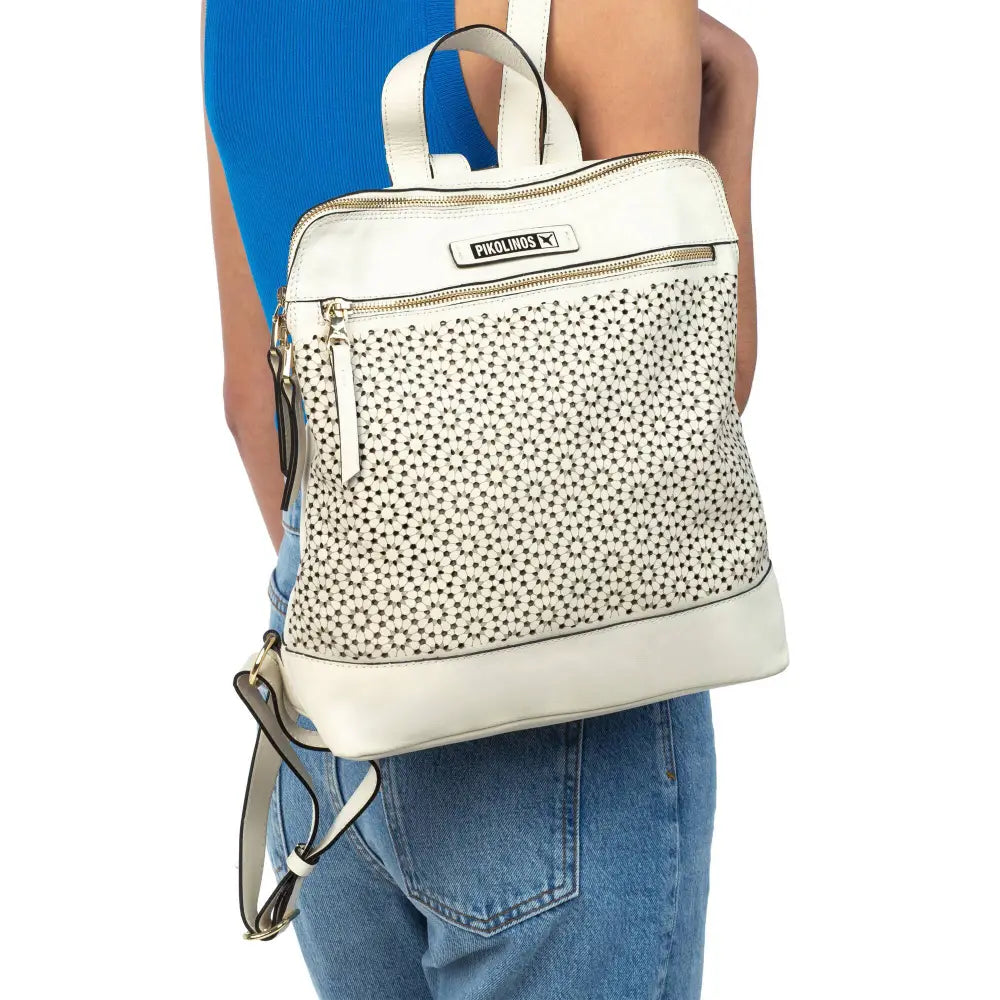 CORDOBAWomen's die-cut leather backpack