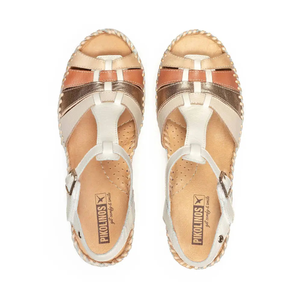 AGUADULCEWomen's wedges with Velcro closure