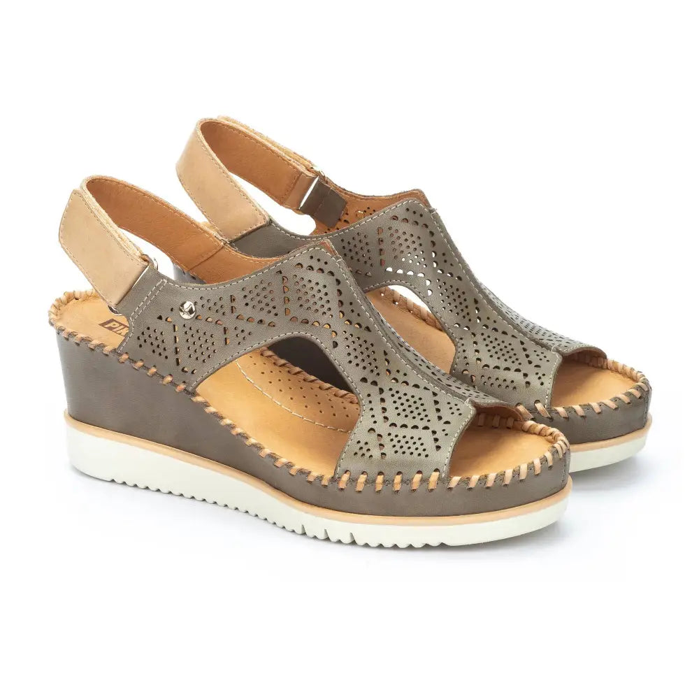 AGUADULCEWomen's wedge sandals with extra lightweight sole