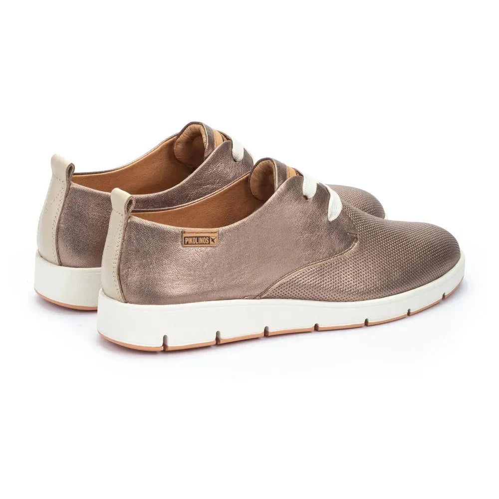 MADRID
Zapato plano con cordones para mujer