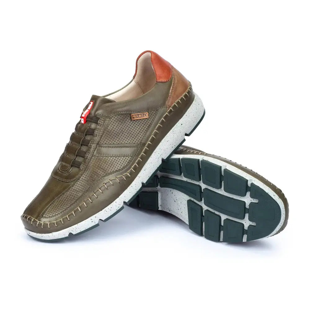 FUENCARRALMen’s brown sneakers