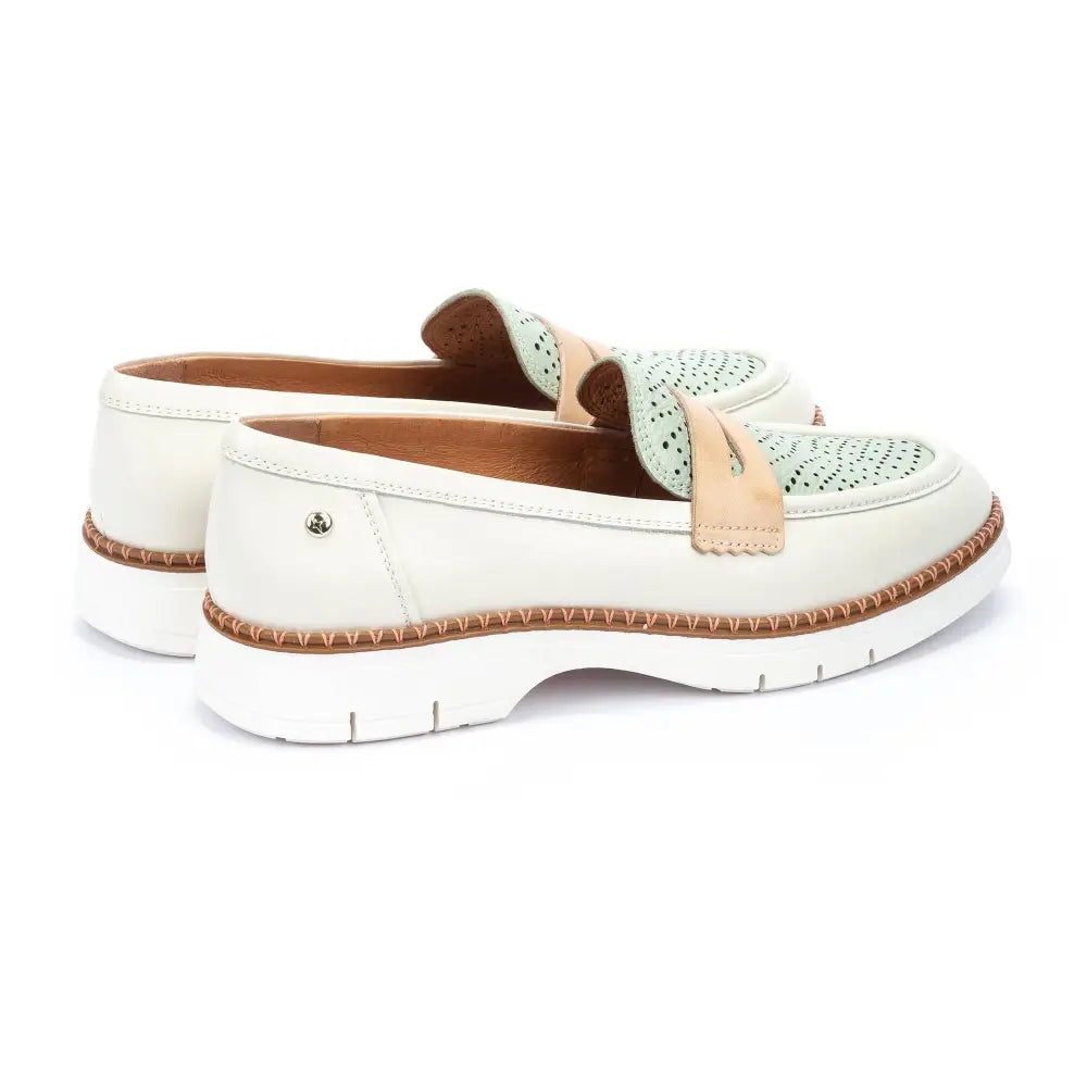 HENARESWomen’s mixed penny loafers