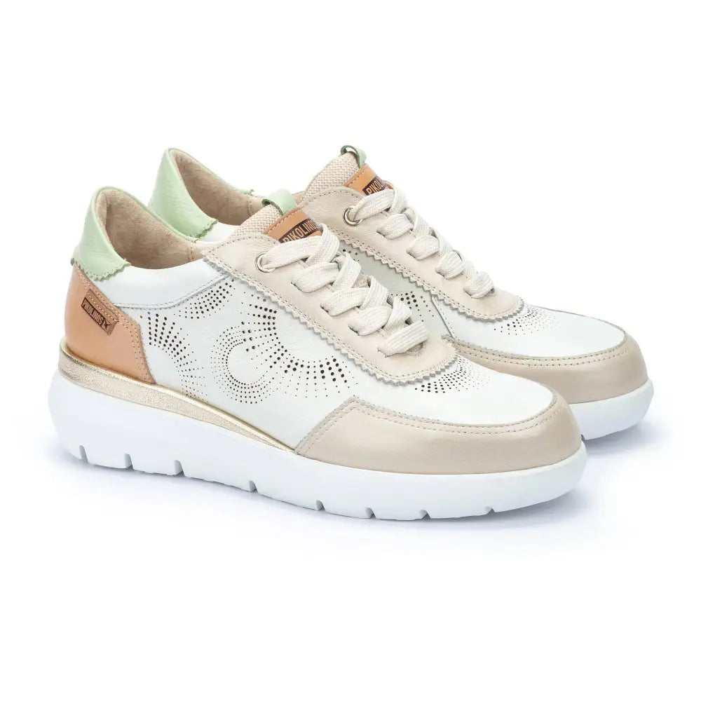 RUEDAWomen’s platform sneakers