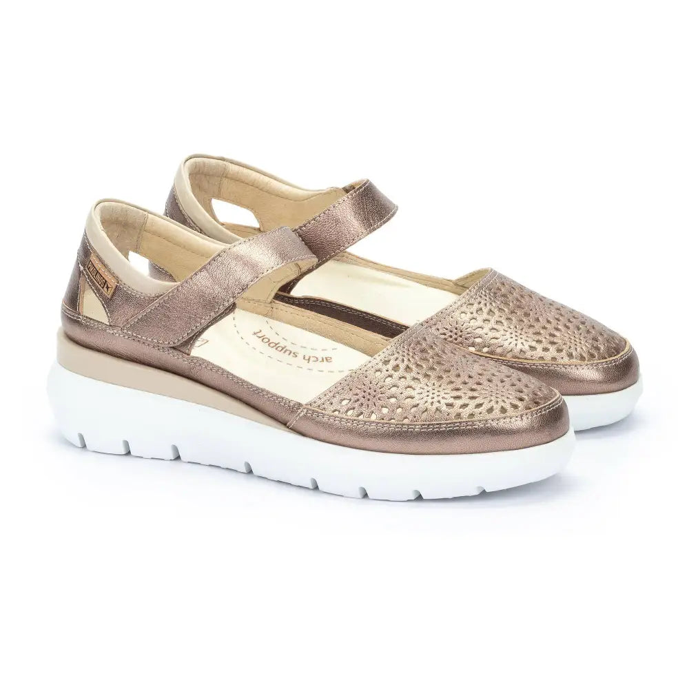 RUEDAWomen's trainers with Velcro closure