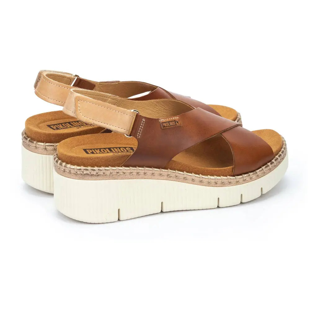 GOMERAWomen's wedges with Velcro closure