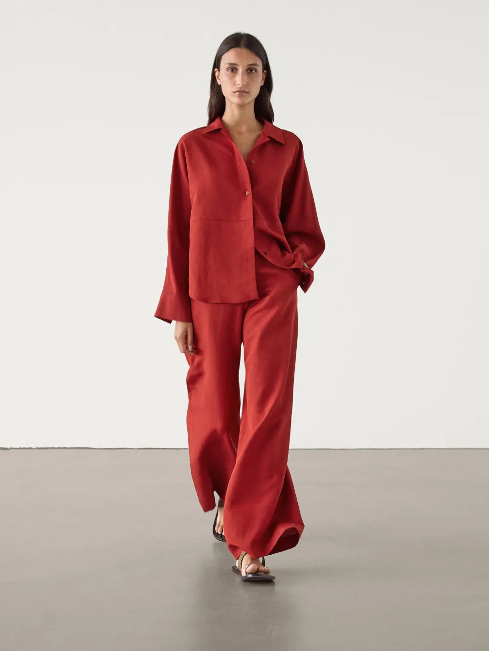 Pantalón wide leg conjunto con lino