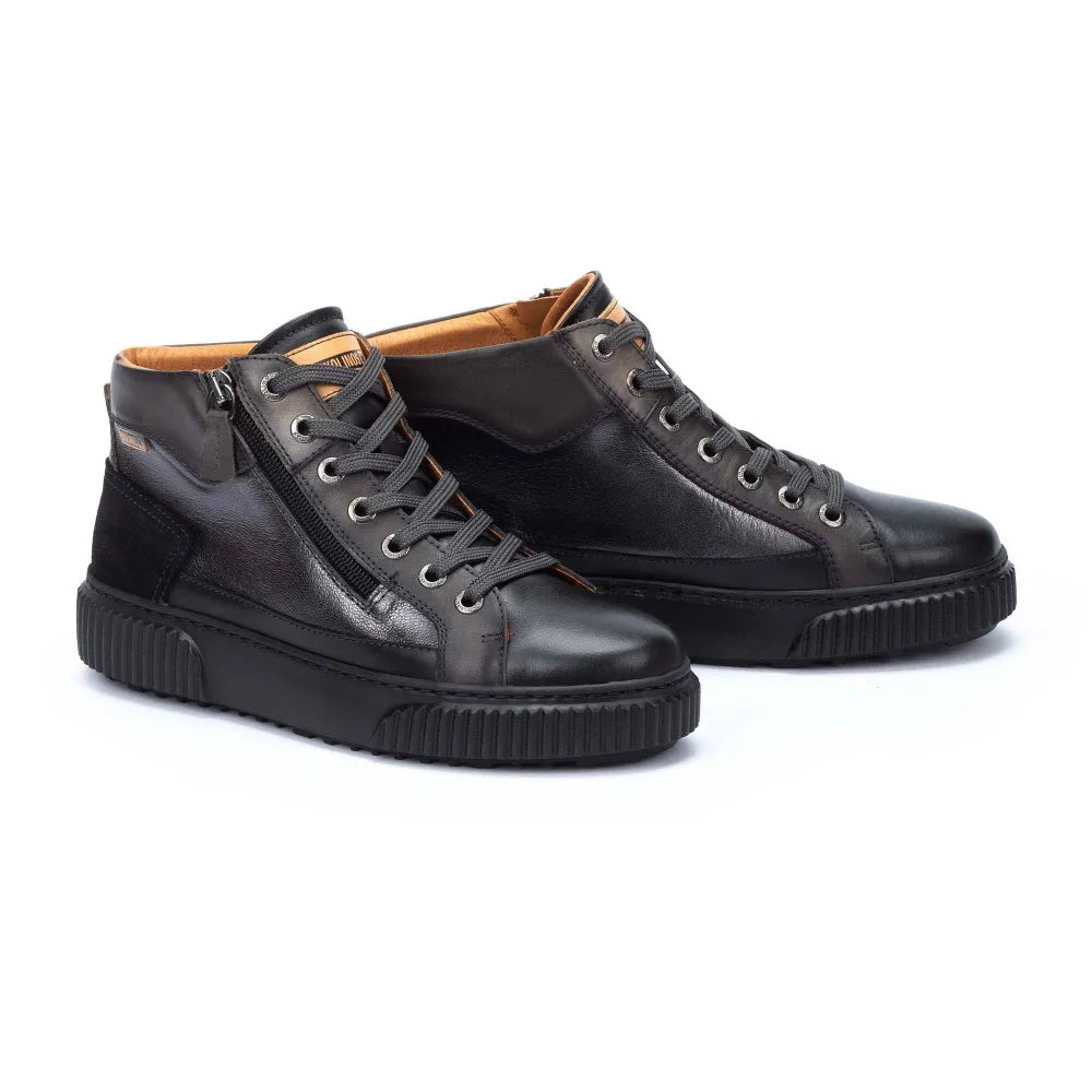 RIELLSFlat trainers