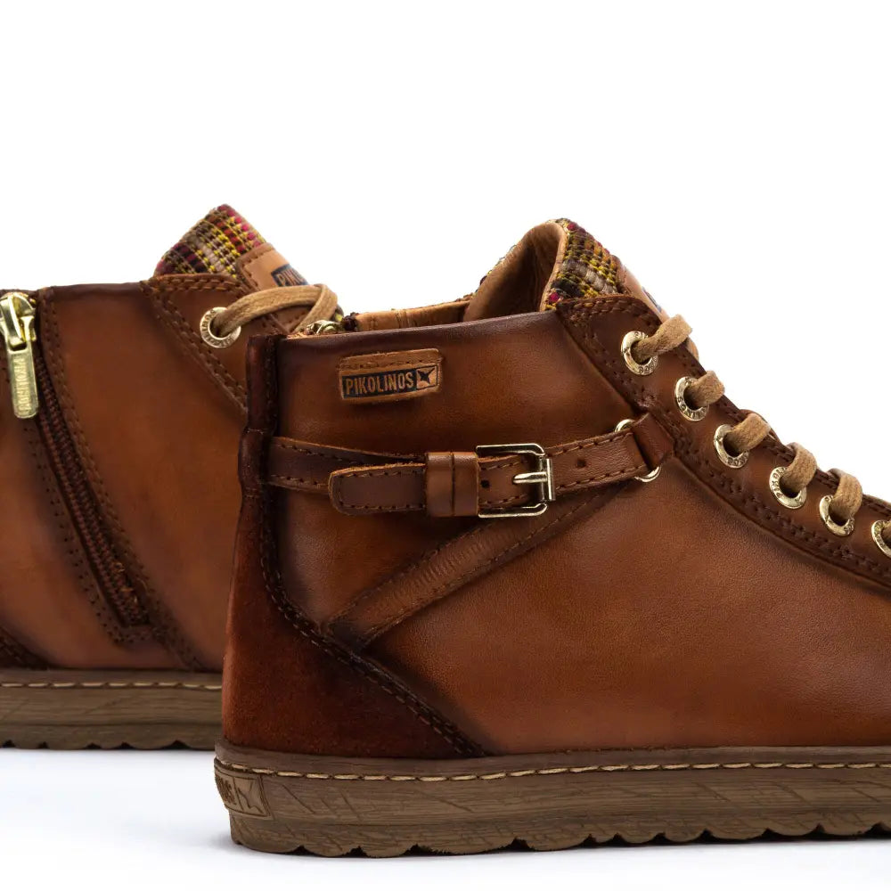 LAGOSWomen’s bootie trainers