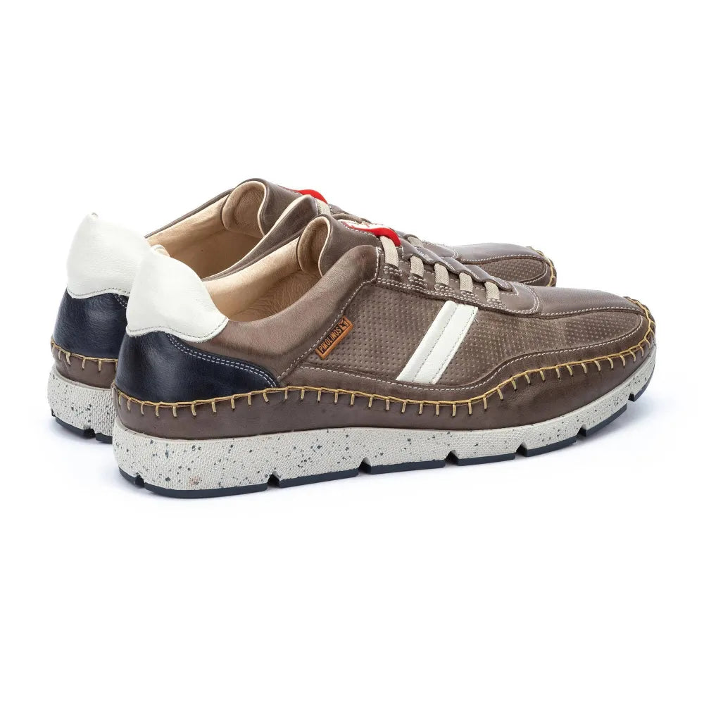 FUENCARRALMulti-coloured sneakers with stitching