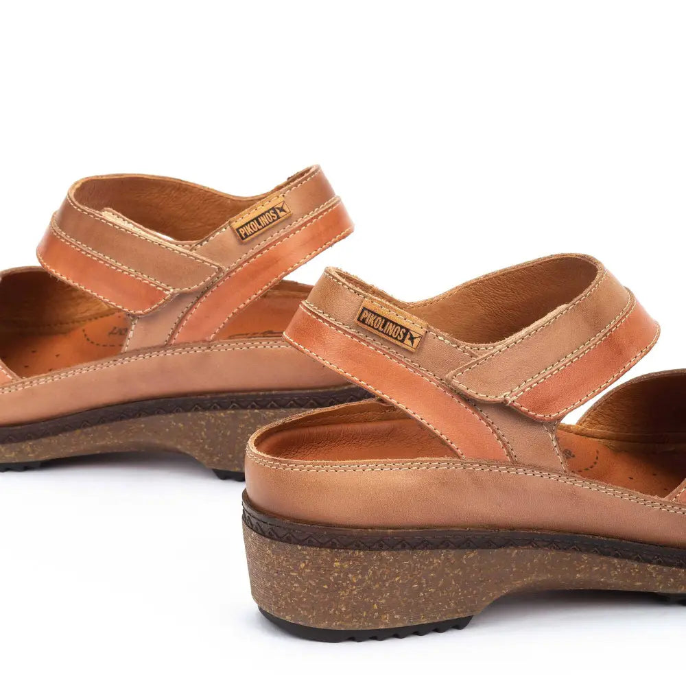 GRANADAWomen's wedges with Velcro closure