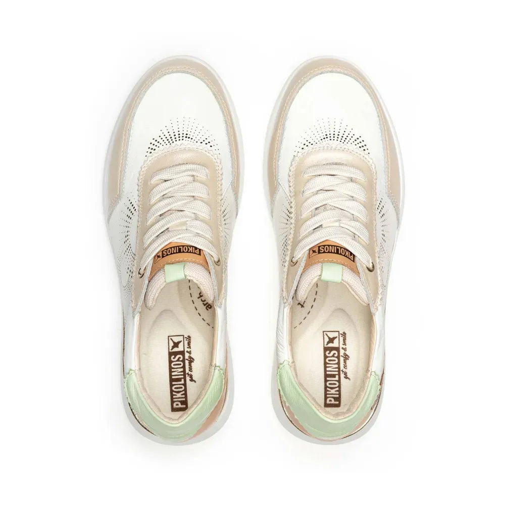 RUEDA
Deportivo con plataforma para mujer