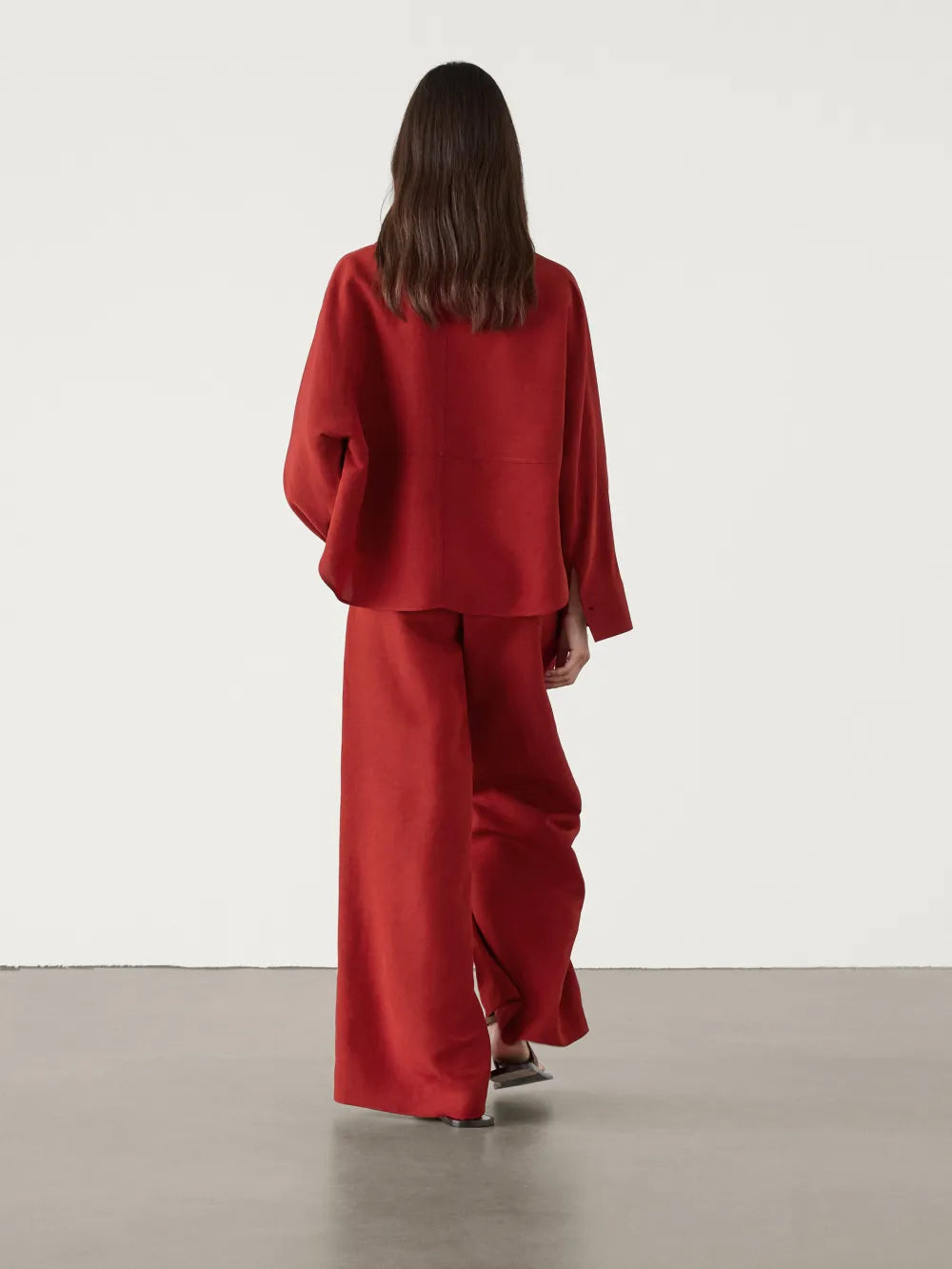 Pantalón wide leg conjunto con lino