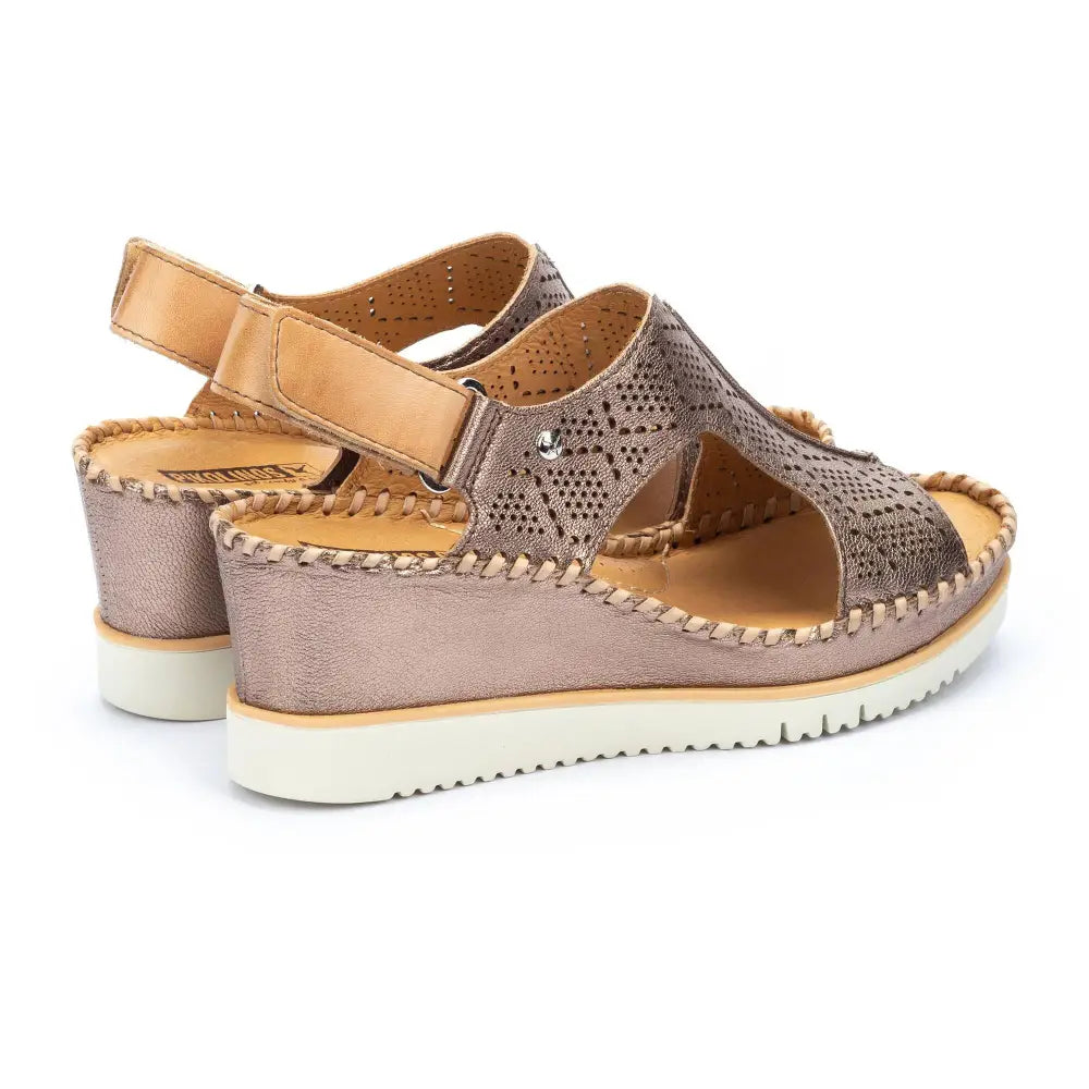 AGUADULCEWomen's wedge sandals with extra lightweight sole