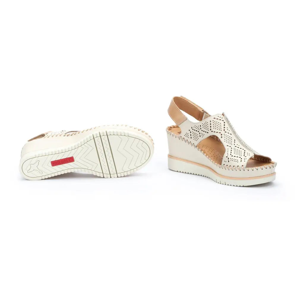 AGUADULCEWomen's wedge sandals with extra lightweight sole