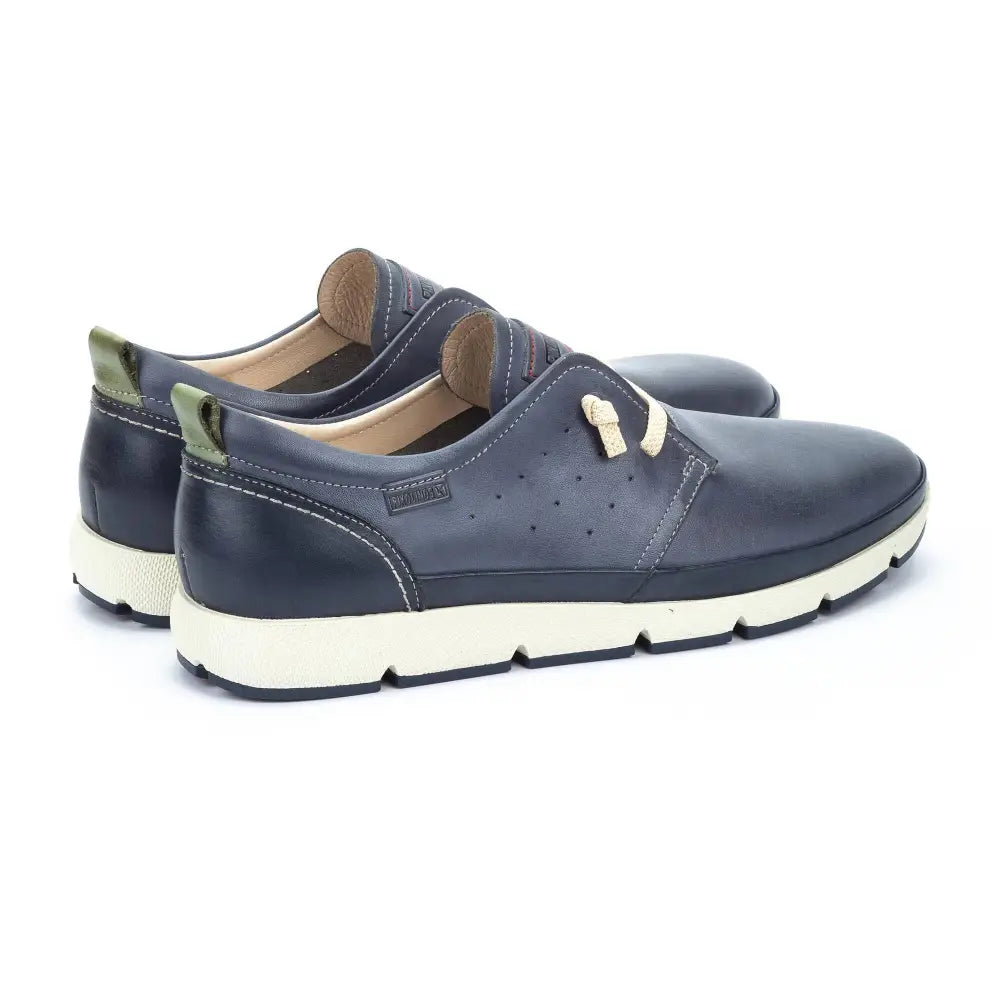 FUENCARRALMen’s sneakers with elastic laces