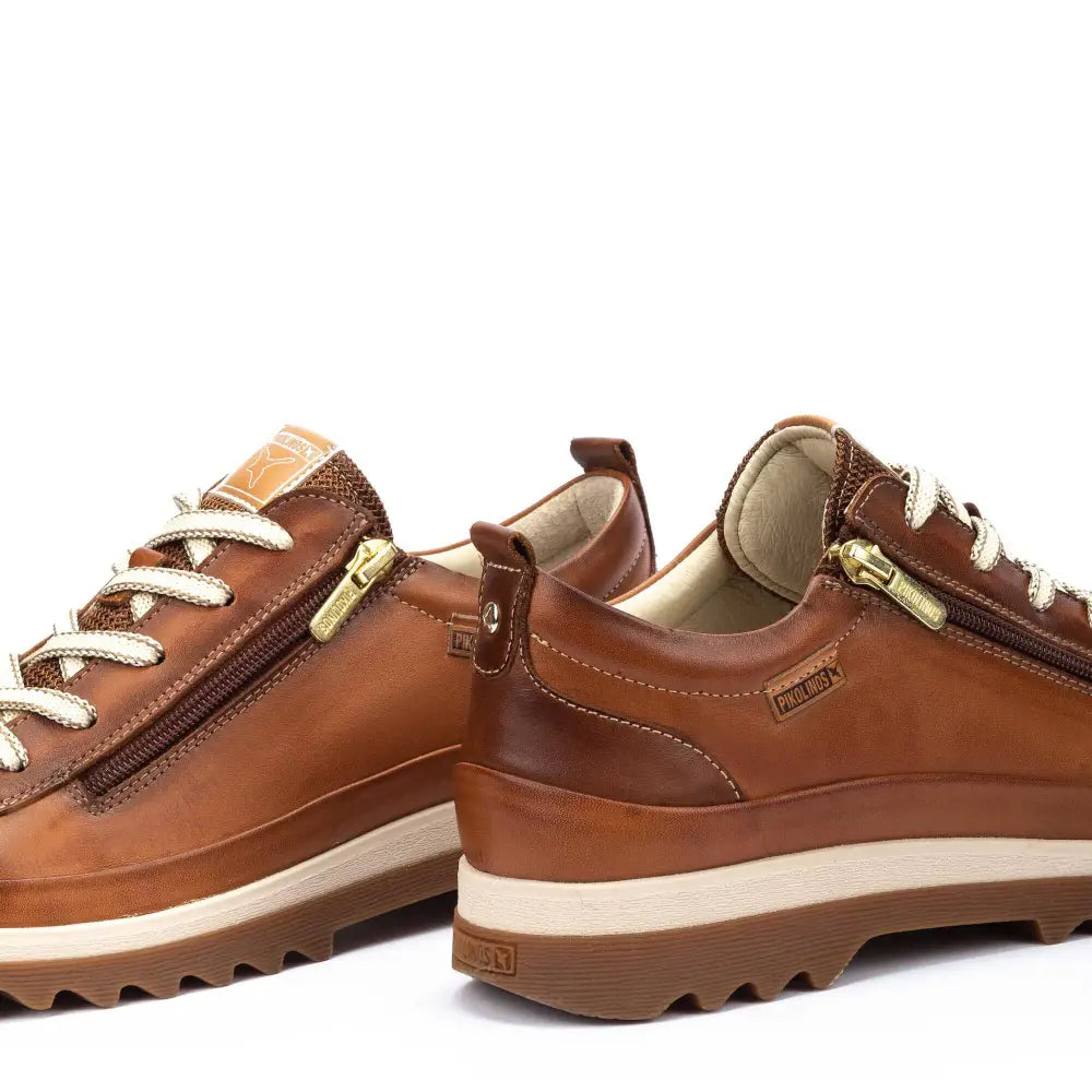 VIGOCasual shoes with laces and zip