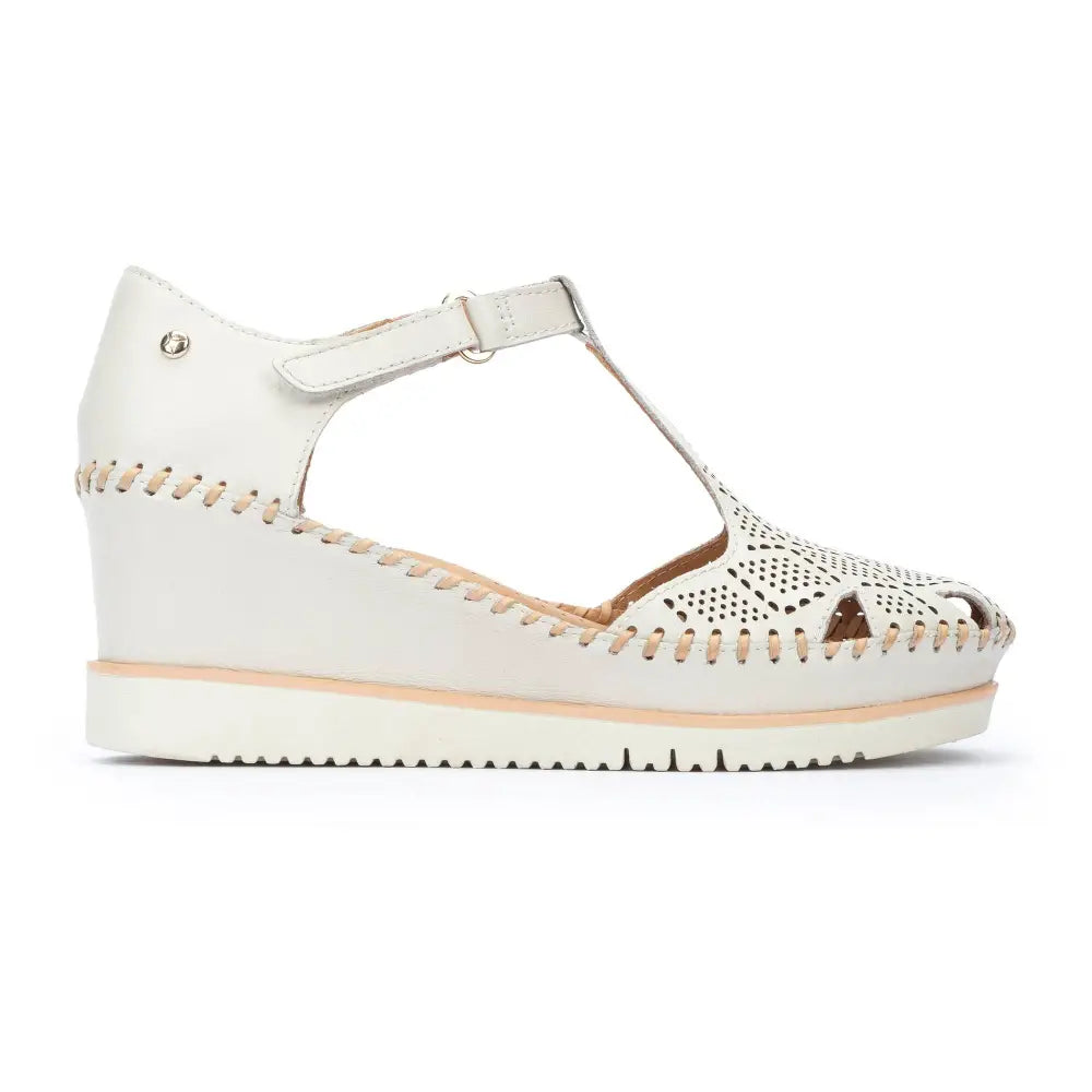 AGUADULCEWomen's closed-toe wedge sandals