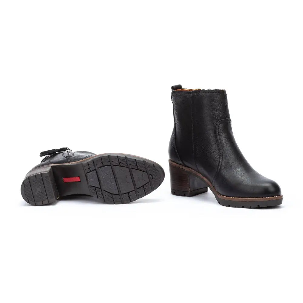 LLANESWomen’s ankle boots with zip