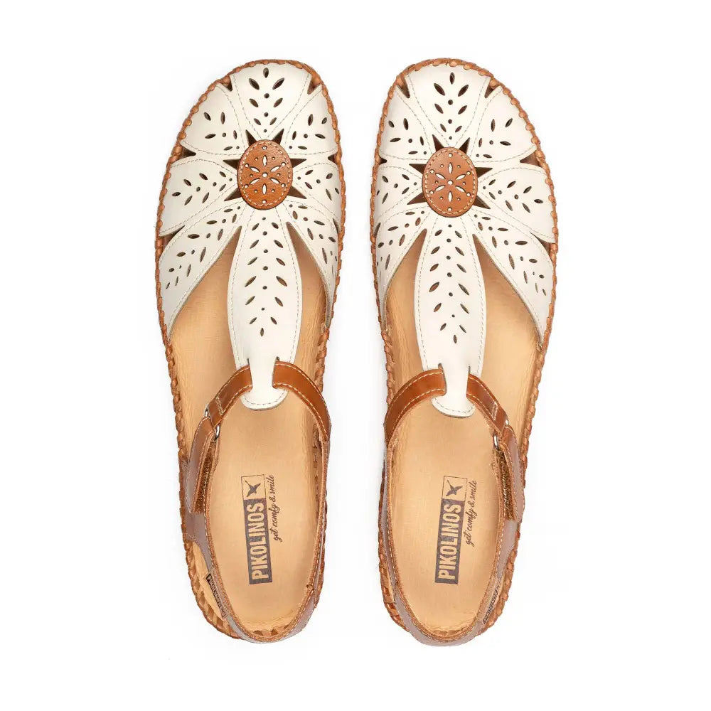 P. VALLARTAWomen's semi-open shoes with Velcro closure