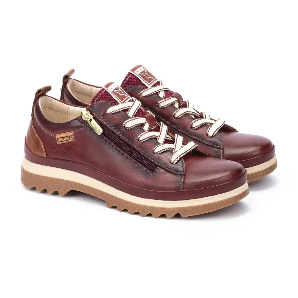 VIGOCasual shoes with laces and zip