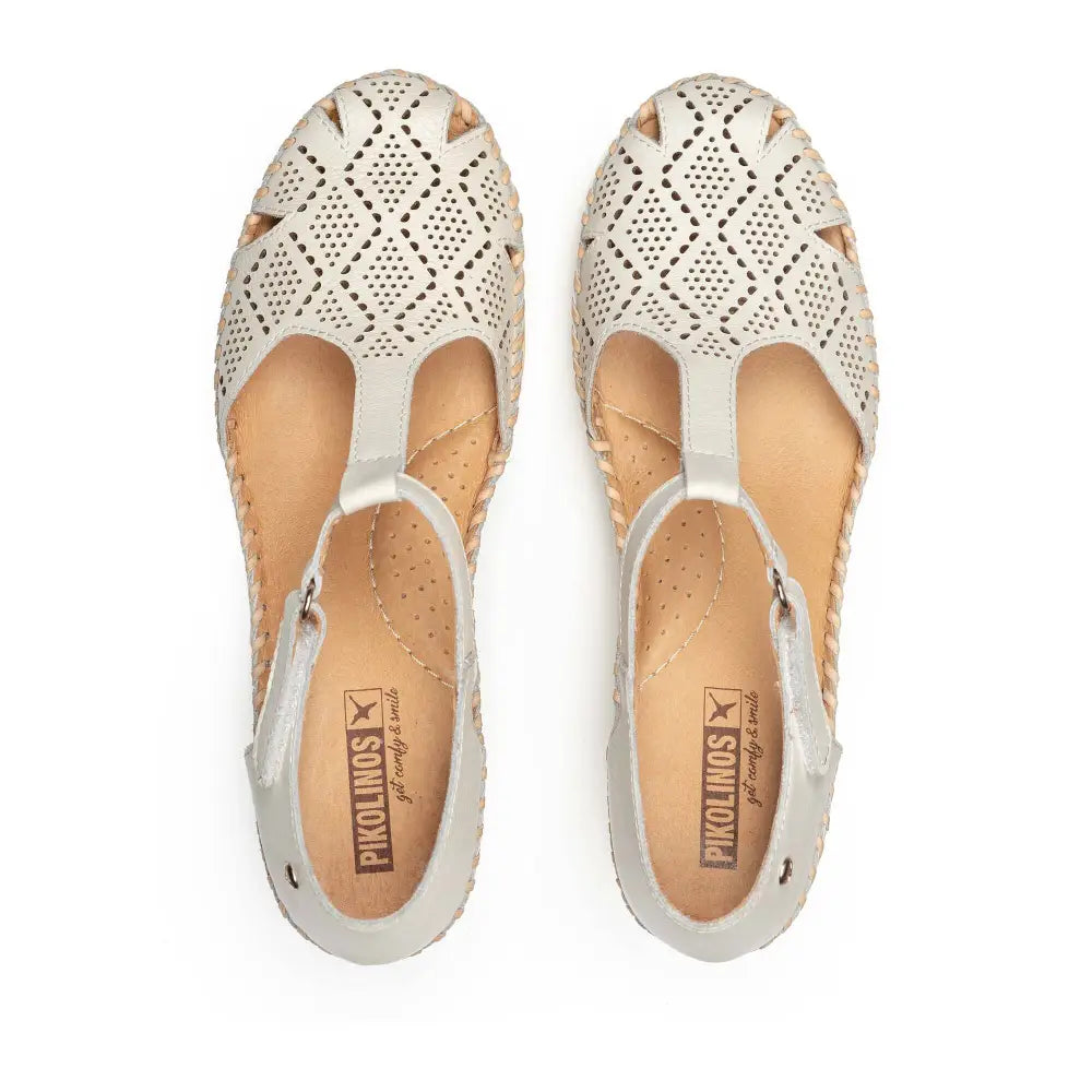 AGUADULCEWomen's closed-toe wedge sandals