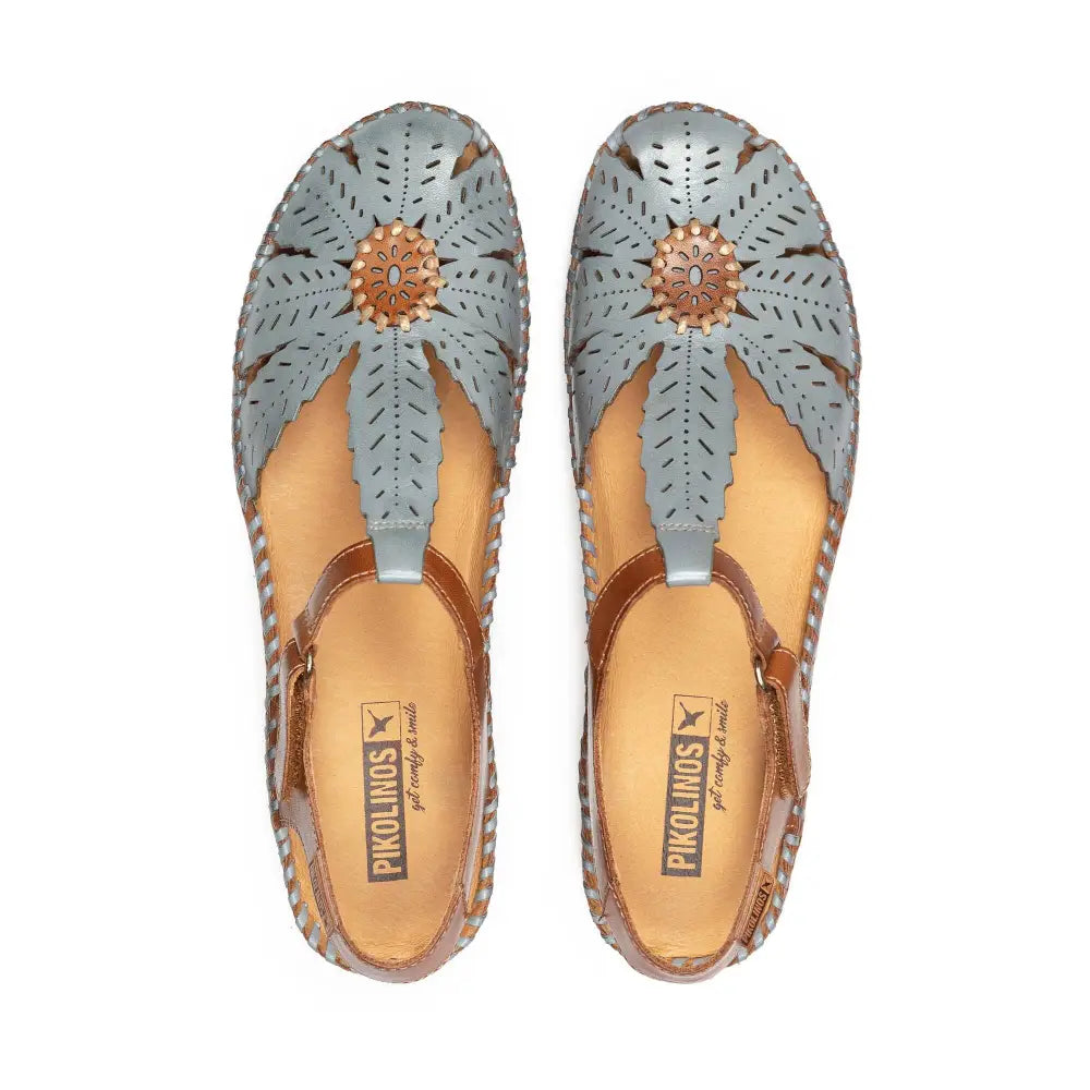 P. VALLARTAWomen's semi-open shoes with Velcro closure