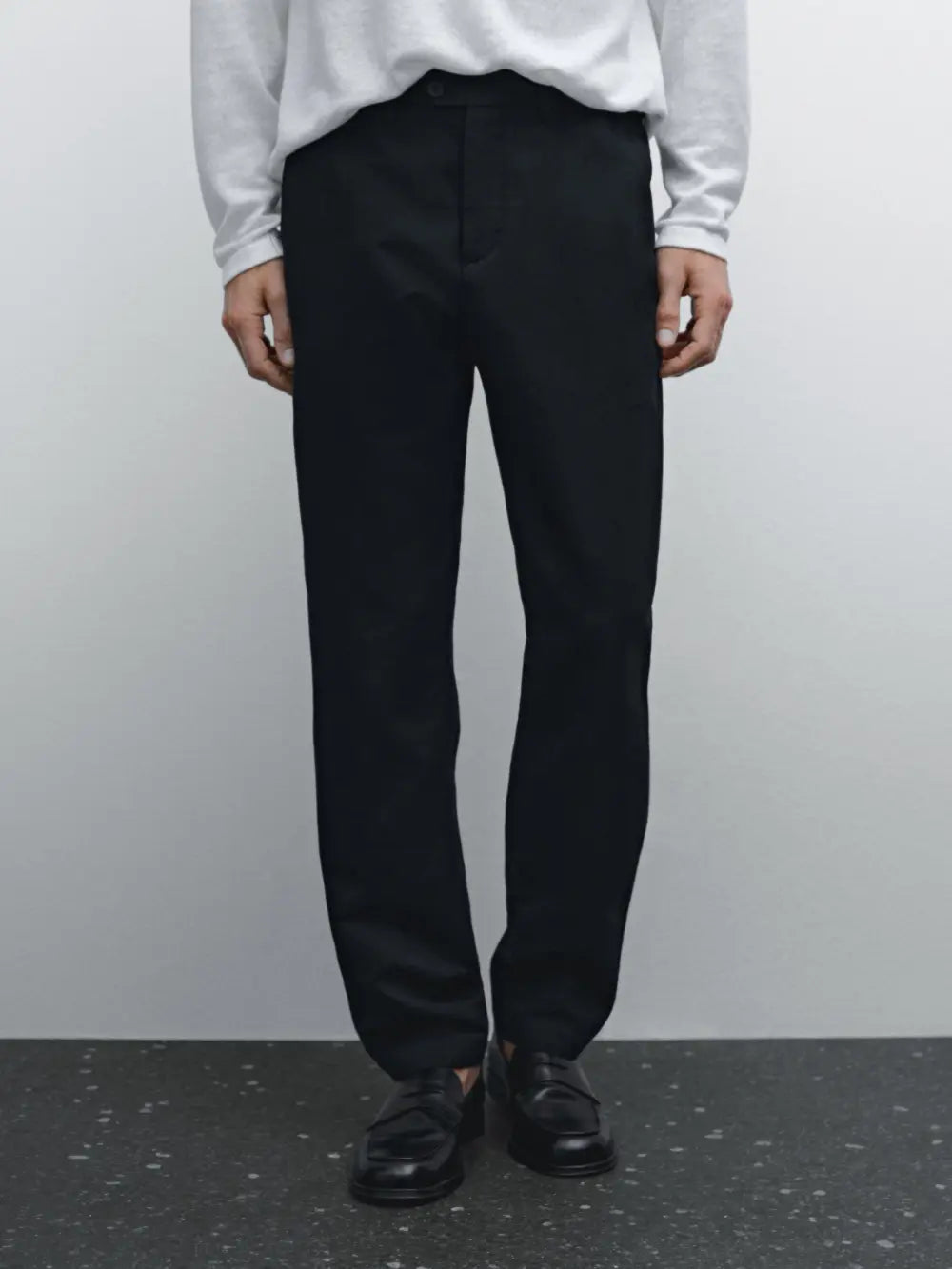 Tapered fit cotton linen trousers