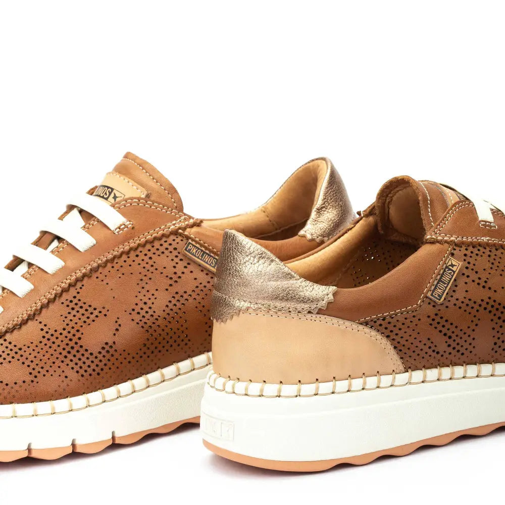 ARENASWomen's elasticated trainers