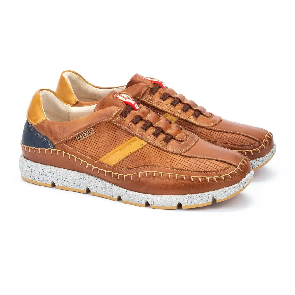 FUENCARRALMulti-coloured sneakers with stitching