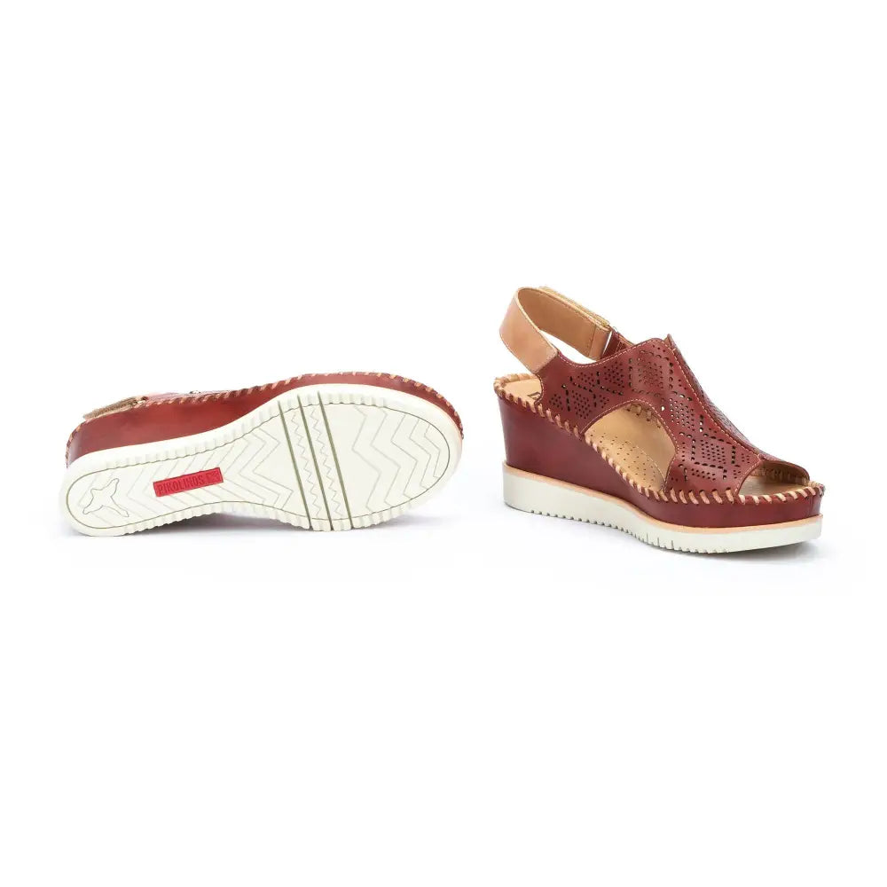 AGUADULCEWomen's wedge sandals with extra lightweight sole
