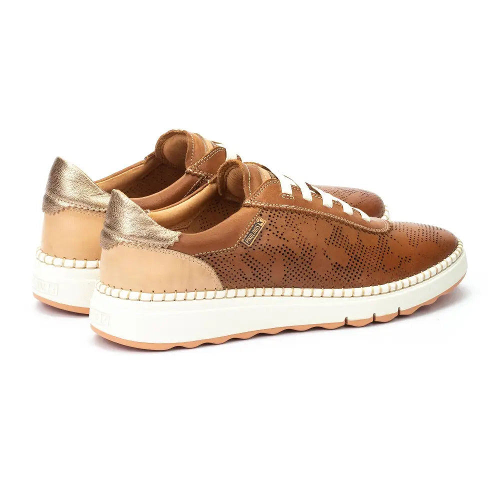 ARENASWomen's elasticated trainers