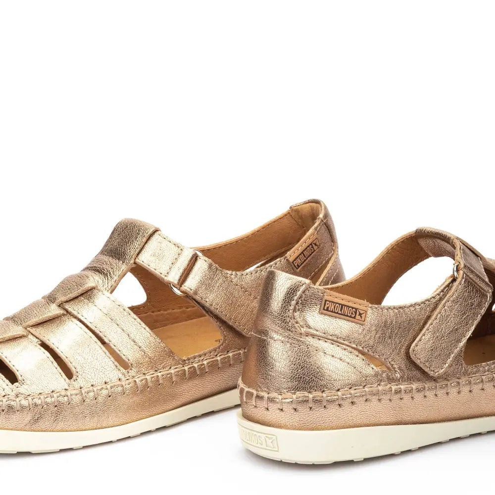 SOLLERWomen's semi-open shoes with Velcro closure.