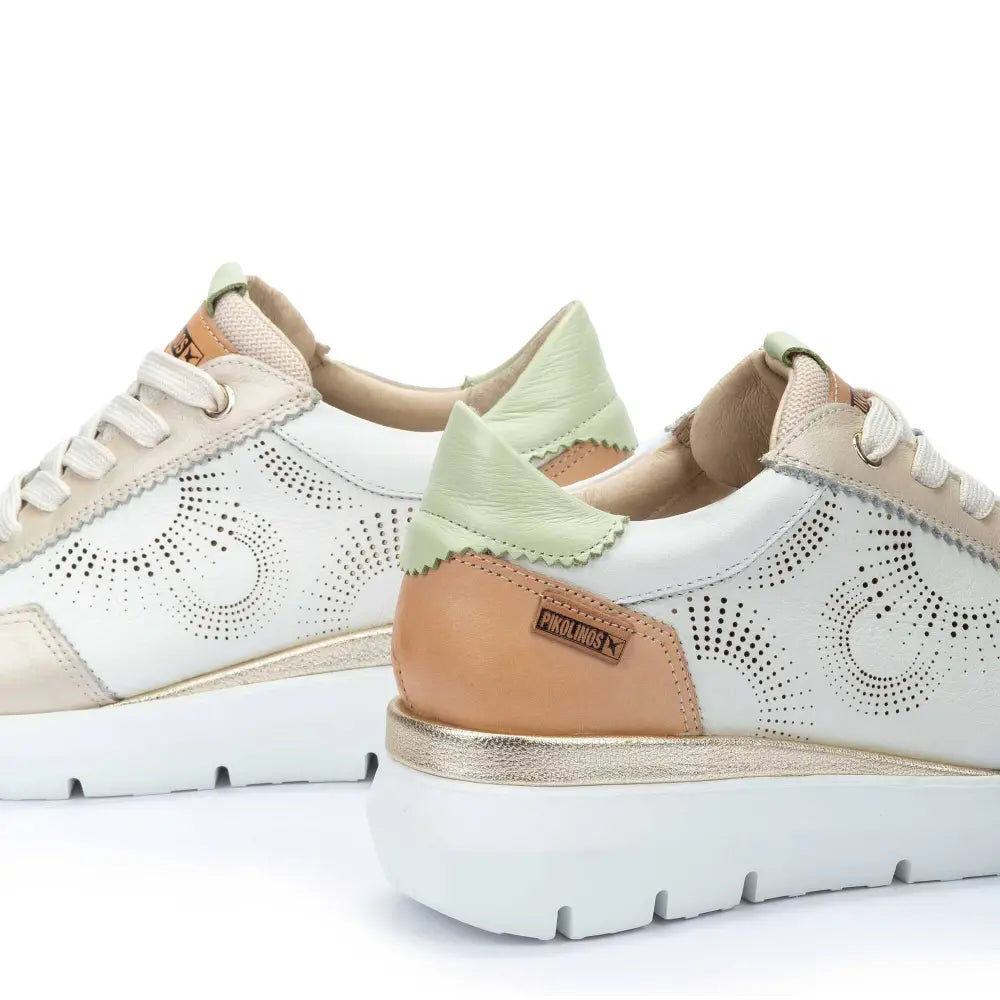 RUEDAWomen’s platform sneakers