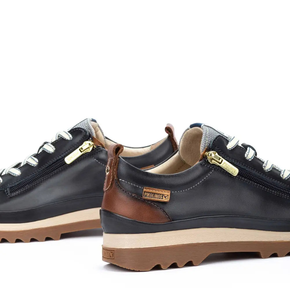VIGOCasual shoes with laces and zip