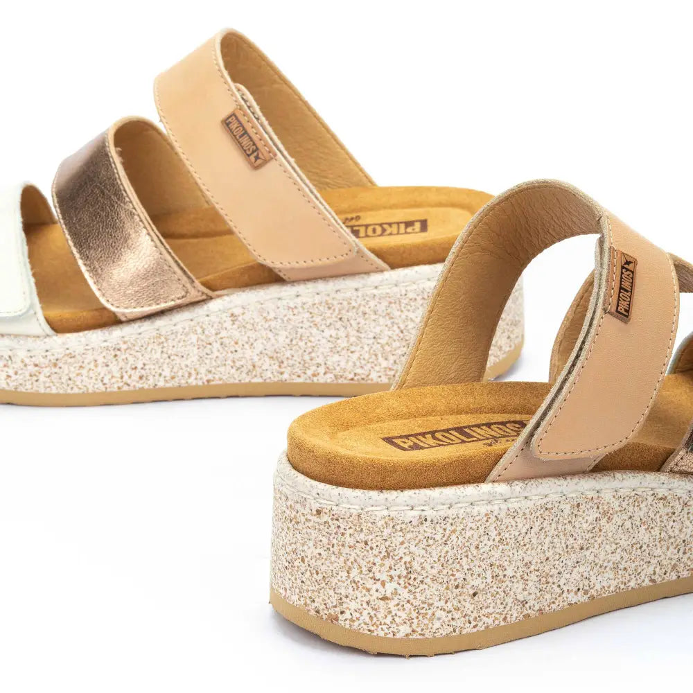 ALZIRAWomen's wedges with Velcro closure