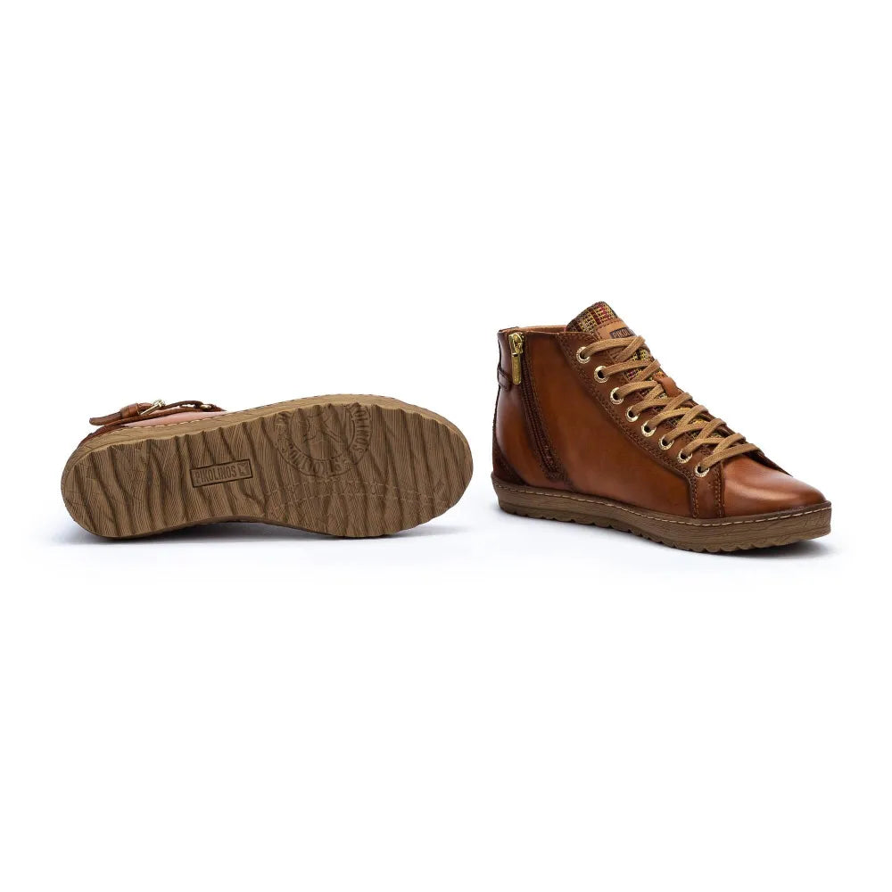 LAGOSWomen’s bootie trainers